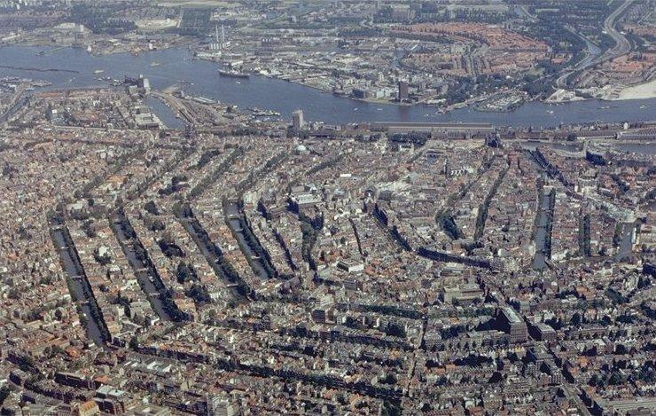 Amsterdam aus der Luft