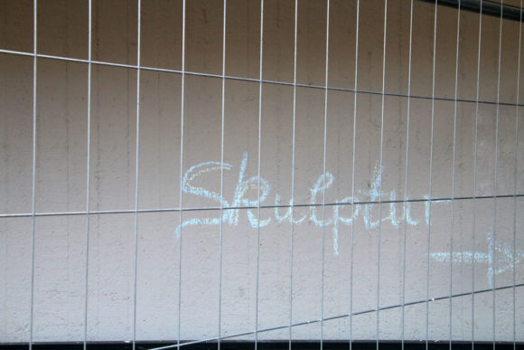 Da lang zur Skulptur!