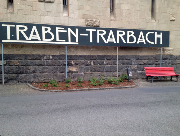 Nicht überall, wo eine Bank steht, möchte man verweilen.